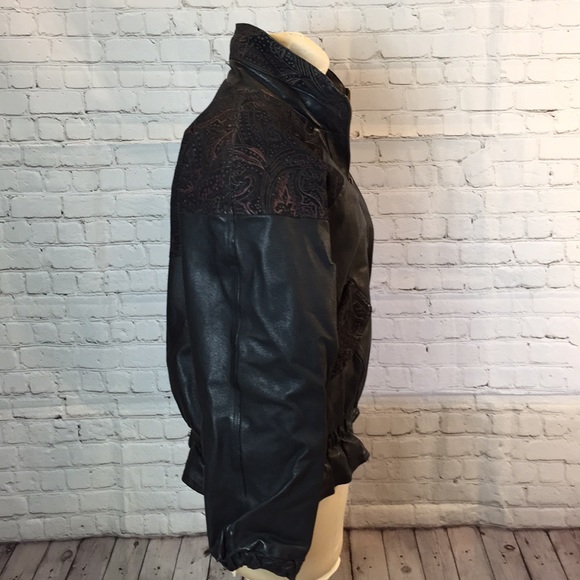 Laura Winston Black Leather Jacket Paisley Embossed Trim Medium - Picture 2 of 7